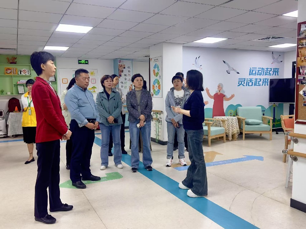 2025年4月25日  沈阳市政府领导带队考察悦心